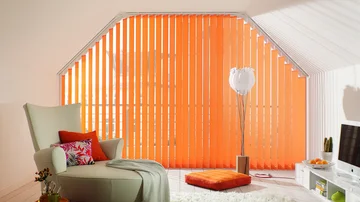 Lamellenanlage Sonnenschutz innen in Trapezform, Sonderfom